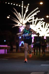 BIB: 40522
                            <button type="button" onclick="openModal(20249707)" class="btn btn-primary btn-sm float-right btn-popup" data-toggle="modal" data-target=".modal-high-quality">
                        <i class="fas fa-shopping-cart"></i> Add to Cart
                    </button>
                                            <button type="button" onclick="isThisMe(20249707, true)" class="btn btn-success btn-sm float-right btn-popup btn-isme hidden" data-toggle="tooltip" data-placement="bottom" title="นี่คือรูปของคุณใช่ไหม คลิกที่นี่เพื่อเอาเข้าอัลบั้ม">
                        <i class="fas fa-plus"></i> Add to album
                    </button>
                    <button type="button" onclick="isThisMe(20249707, false)" class="btn btn-warning btn-sm float-right btn-popup btn-isnotme hidden">
                        <i class="fas fa-ban"></i> Remove from album
                    </button>